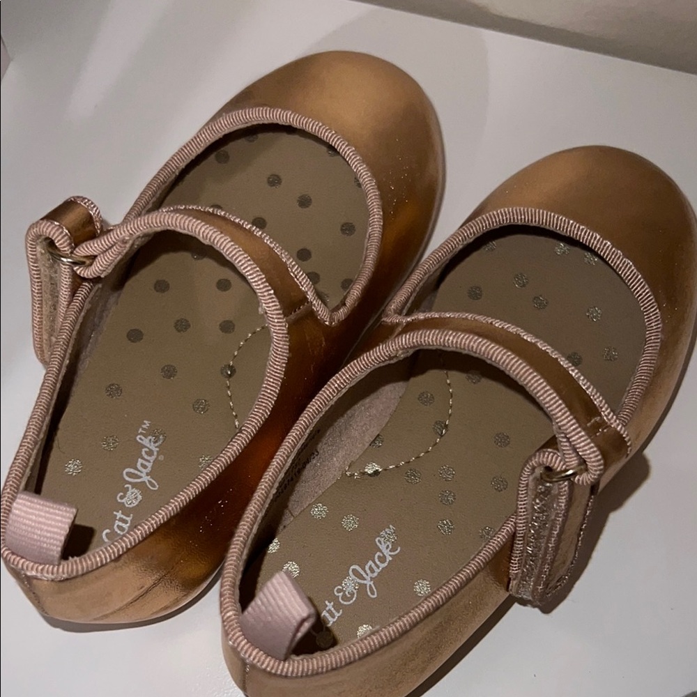 Cat & Jack Kids' Mary Jane Shoes - Metallic Gold